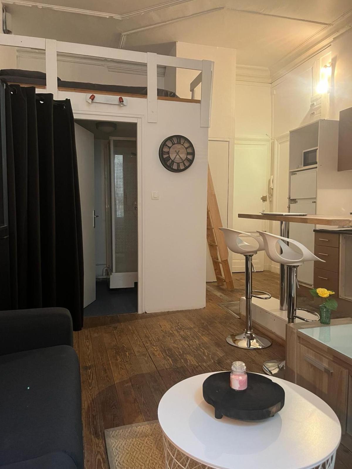 Bel Appartement Avec Mezzanine En Plein Centre De Bordeaux Exterior foto